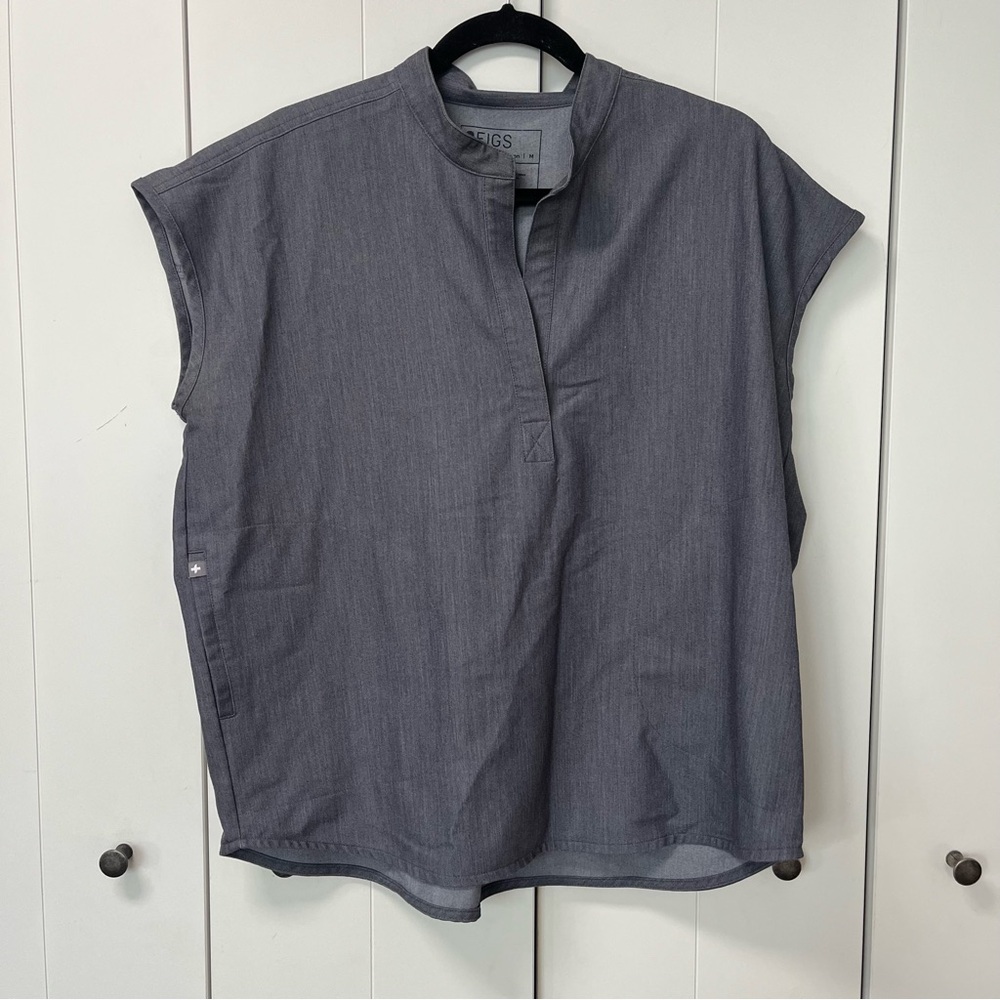🩺Figs Charcoal Women's Blouse